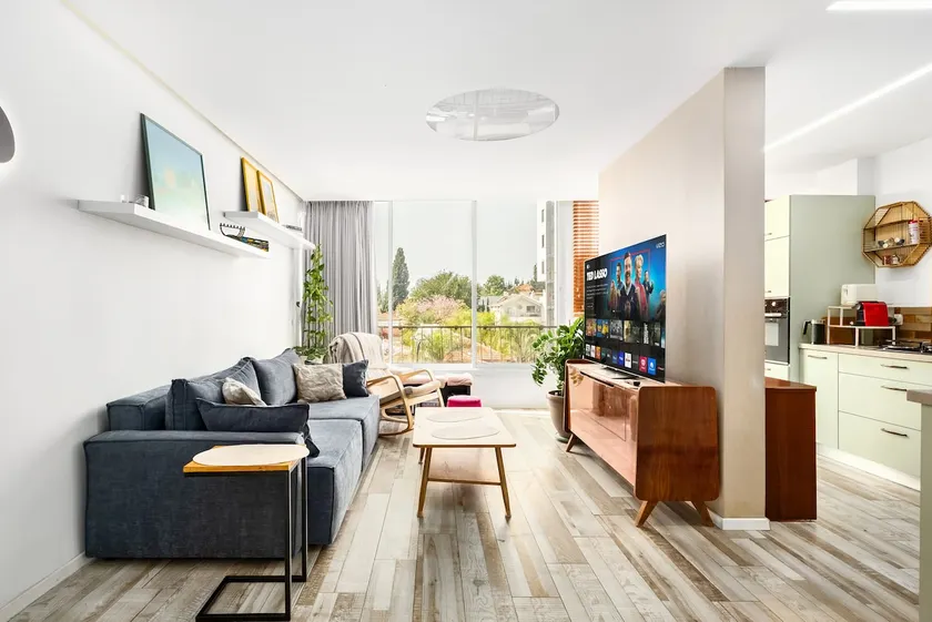 Hip 2BR Apt. Near Park Hamada /Parking/Elevator/AC - Image 1