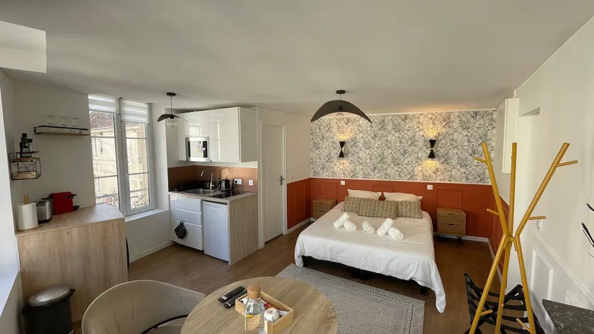 Studio 6 mins from the city center - Image 1