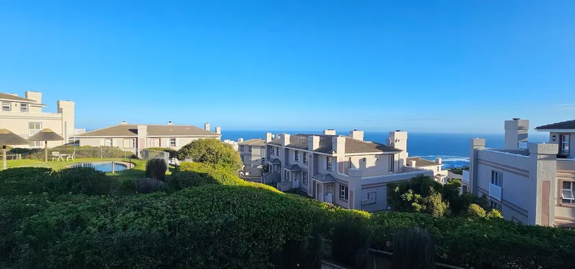 Pinnacle Point Beach and Golf Resort - Image 1