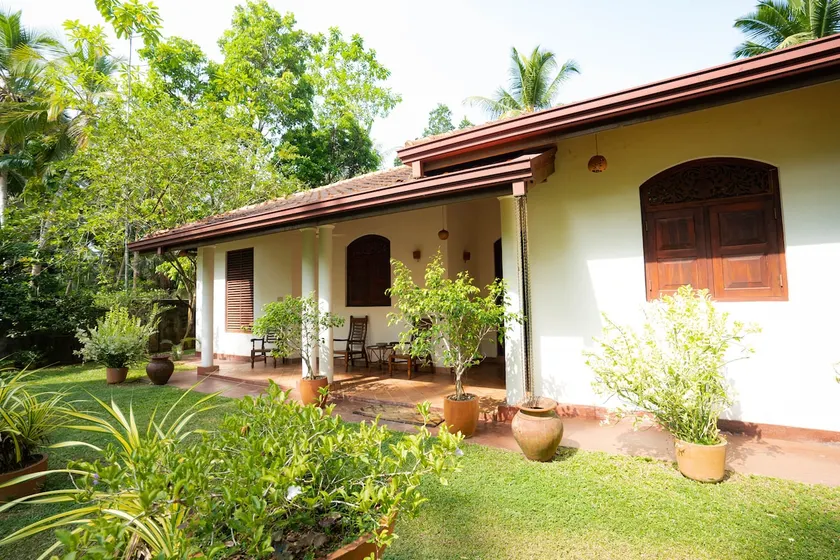 Coconut Treehouse- Villa near Unawatuna Beach - Image 1