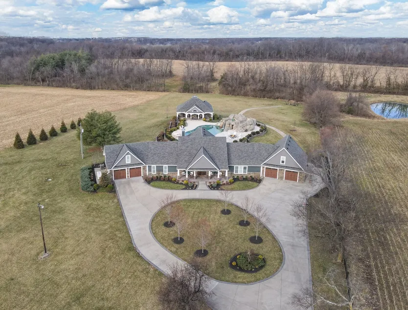 The Bluegrass Grand Estate: Bourbon Trail Luxury - Image 1