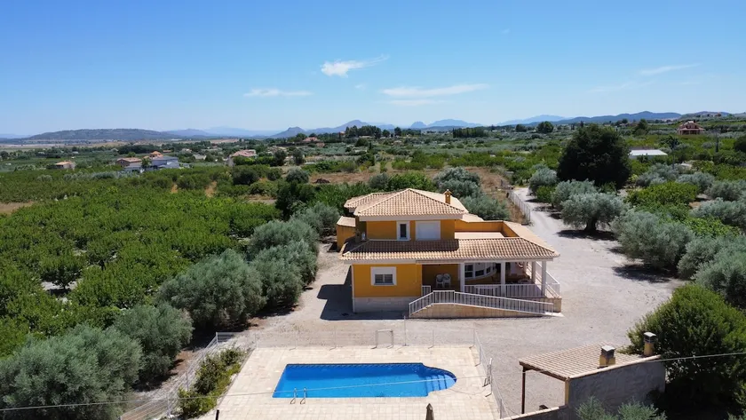 Aldora Rural Casa con piscina - Image 1