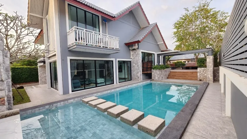I am pool villa Pattaya no14 - Image 1