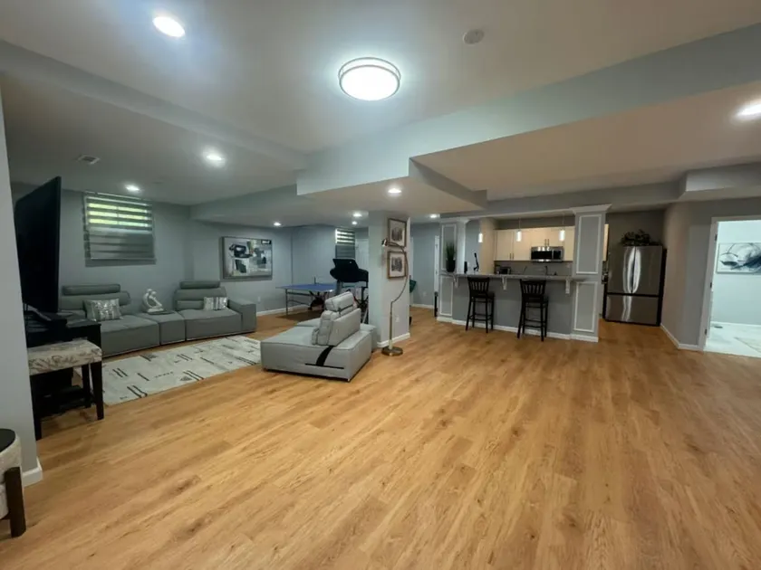 Luxury Suite near IAD Airport, DC/Metro - Image 1