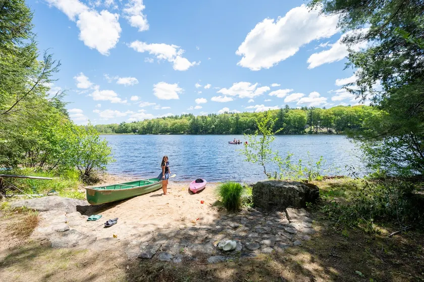 Private Beach Lake House | Kayaks, Sunset, Firepit - Image 1