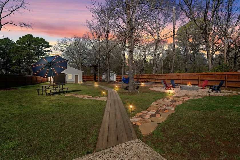 Pool Table*Game Room*Cozy Fire Pit/close to CLT - Image 1