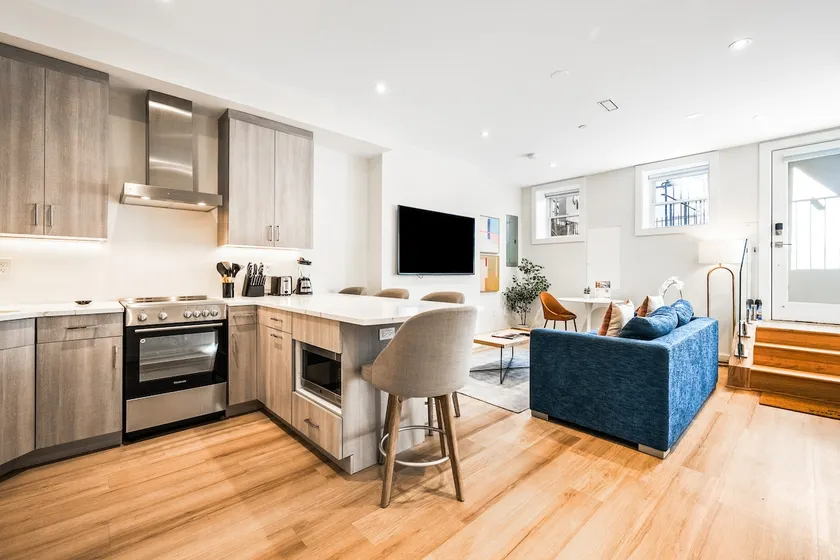 Garden level Guest Suite Near Conv Center sleeps4 - Image 1