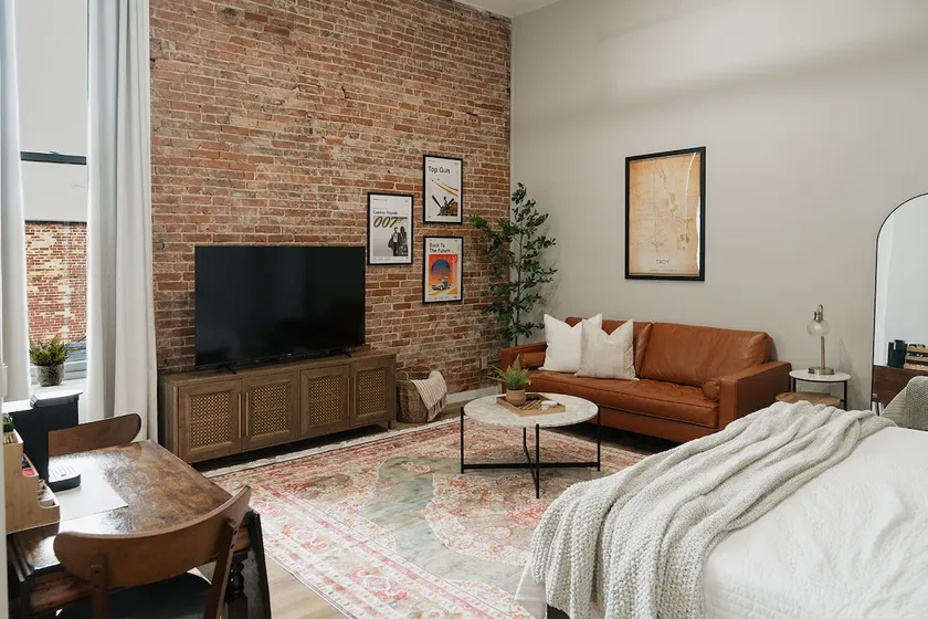 Downtown Troy Studio: On the Square! - Image 1