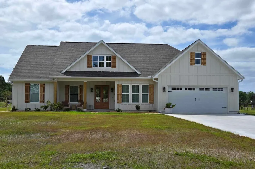 Centrally located, non-smoking, 3 bed 4 bath home. - Image 1