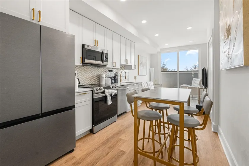 NEW Capitol Hill Penthouse | Luxury & Metro Access - Image 1