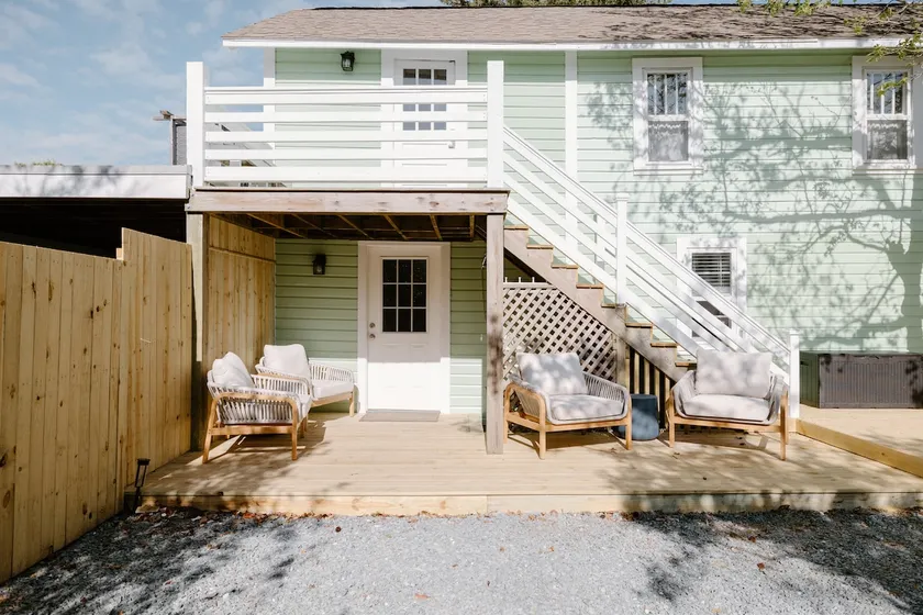 5 min Walk to Beach | King Bed | Pickleball | Pets - Image 1