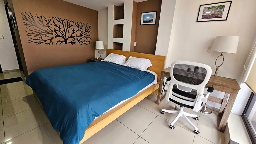 S01 Premium King Suite Frente al ITESM CEM - Image 1