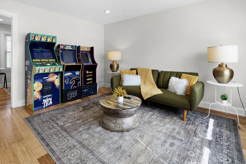 5BR Indianapolis Fun Home Arcade games & Gameroom - Image 1