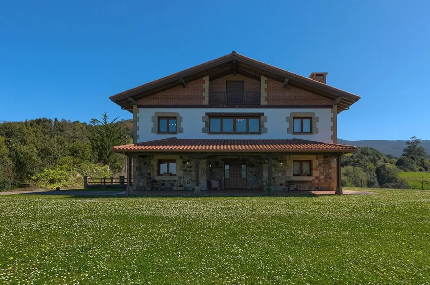 Bakio Country House by Next Stop Bilbao - Image 1