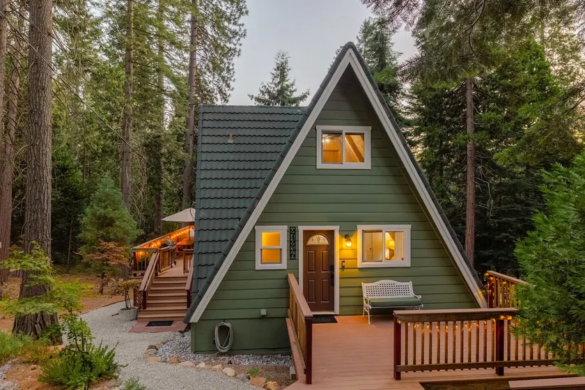 Escape to Charming A-Frame Cabin l Pinecrest Lake - Image 1