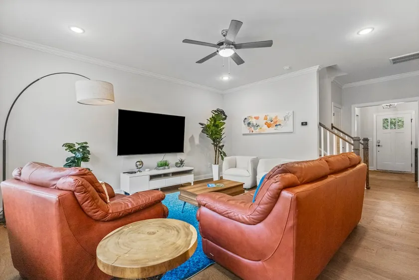 The Somerset: 6 min to downtown! - Image 1