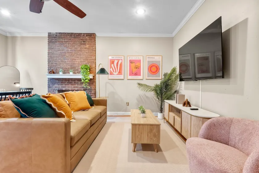 Chic Urban Oasis min NYC & MetLife - 1100 sqft - Image 1