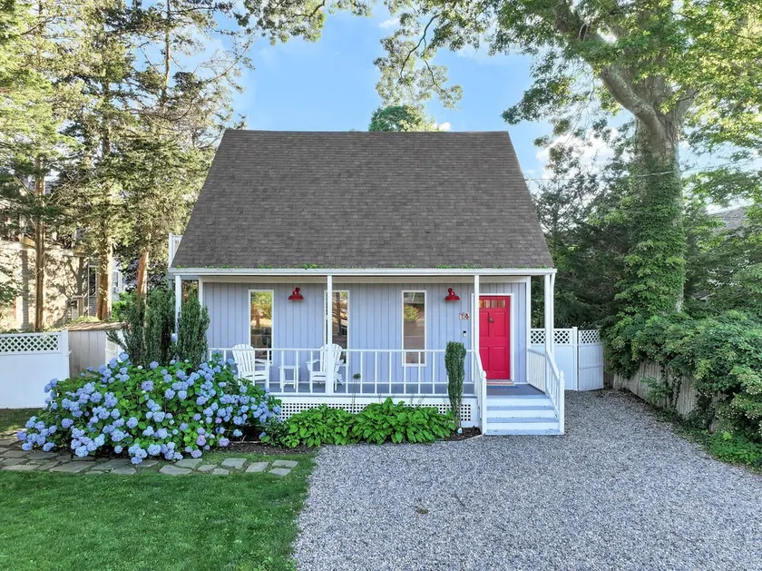 Perfect Cape Beach Cottage in Madison CT! - Image 1