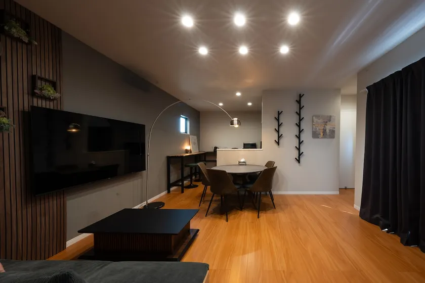 Newly built designer house/13 guests can stay/3 bedrooms/About 18 minutes by car to Nagoya Station/Free parking for 2 cars - Image 1