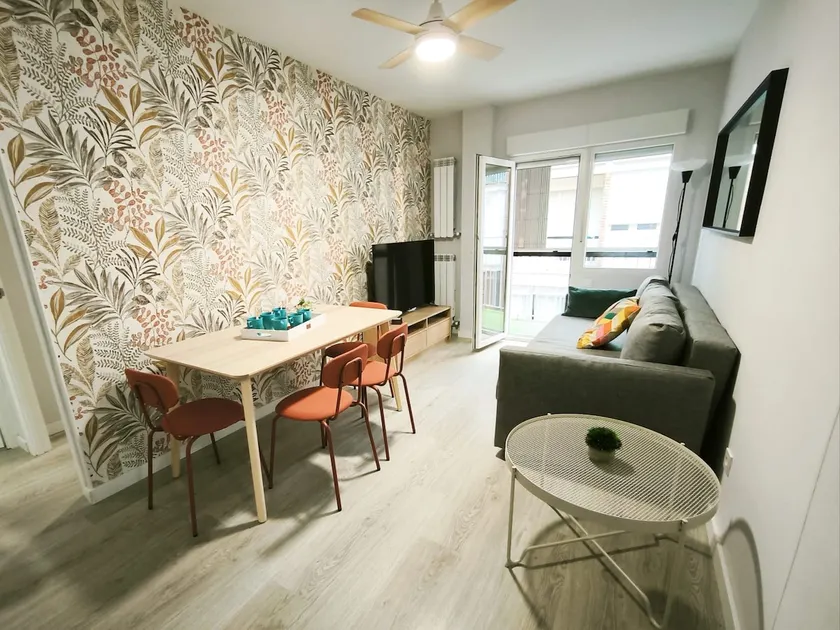 Apartamento Puerta de Madrid 1 - Image 1