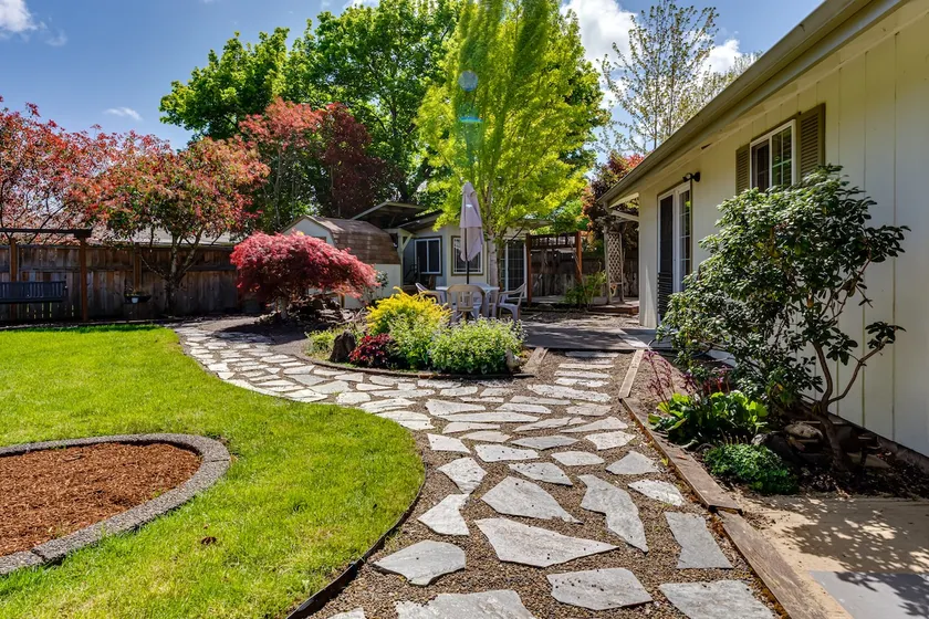 The Backyard Retreat - Image 1