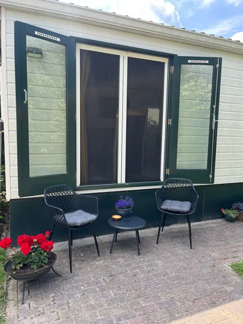 Quiet chalet with garden between Arnhem & Nijmegen - Image 1