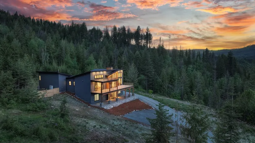 Modern Mountain Luxury Escape | Private | Peaceful - Image 1