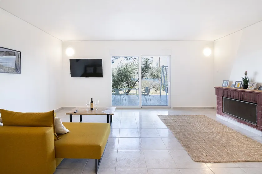 Xeno Bayview Apartment Salamina - Image 1