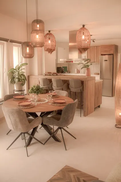 2 bedroom apartment with terrace - Image 1