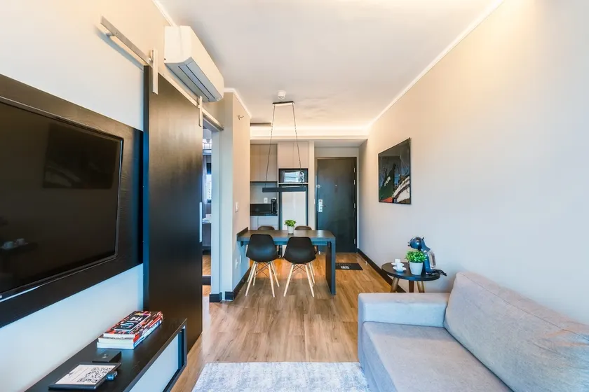 Exclusive, Modern and Complete - Image 1