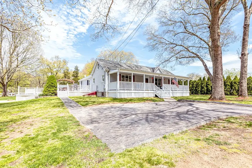 Charlestown Friend/Family Oasis - Image 1
