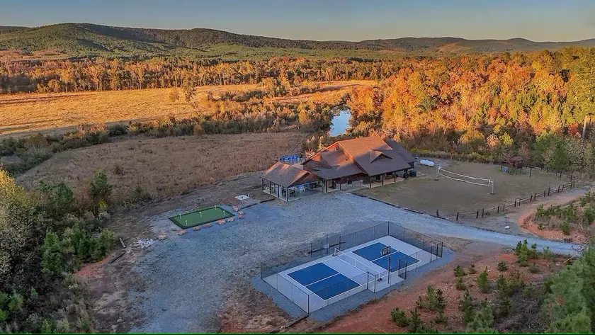 12-Acre Cabin with River! Pickleball, Kayaks, Golf - Image 1