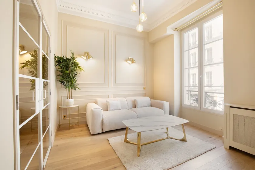 A Vibrant 1 Bedroom with Services at Opéra - St Georges - Image 1