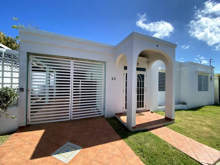 Casa Luna - Image 1