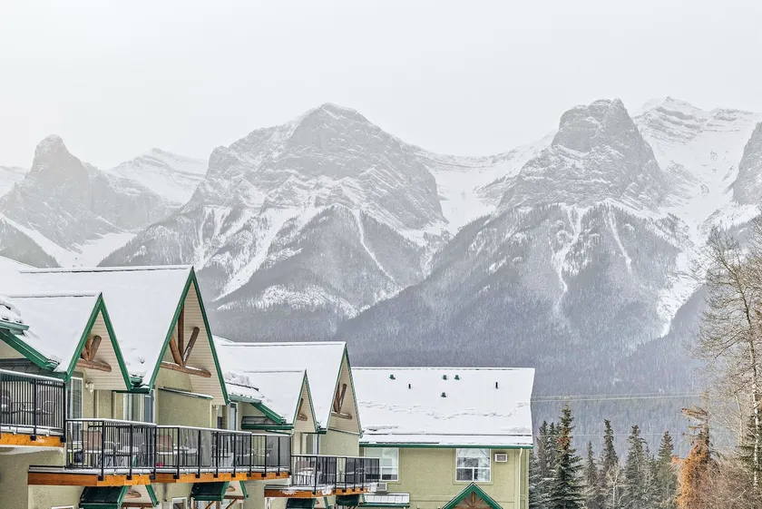 Beautiful 2BDM 2 Bth Sleep up to 6 Adults & Kids at National Park Gate - Image 1