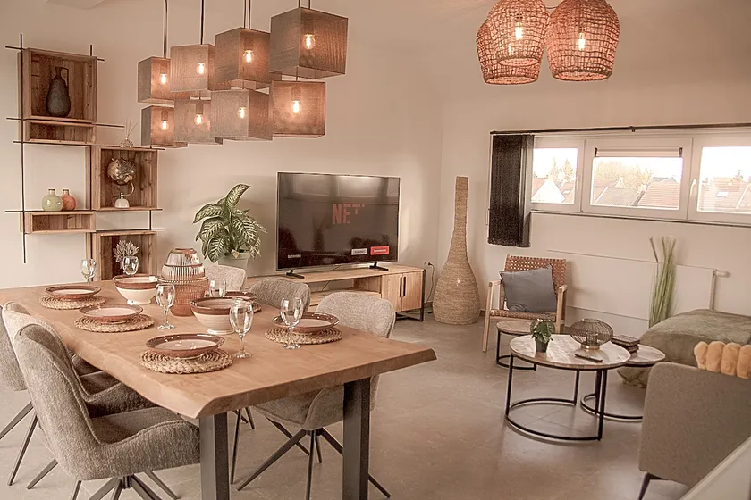 2 bedroom apartment with terrace - Image 1
