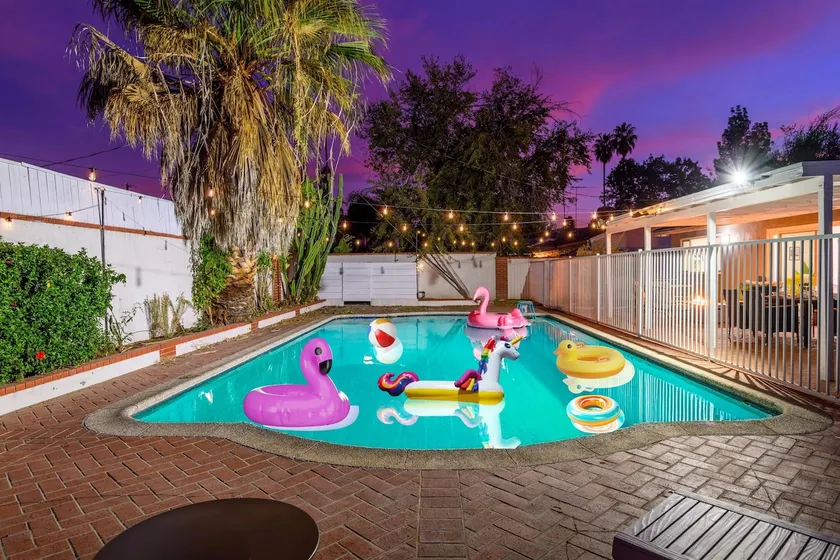 Top Pick*West Hills 4BR*Pool*Spa*Arcade*No BnB Fee - Image 1