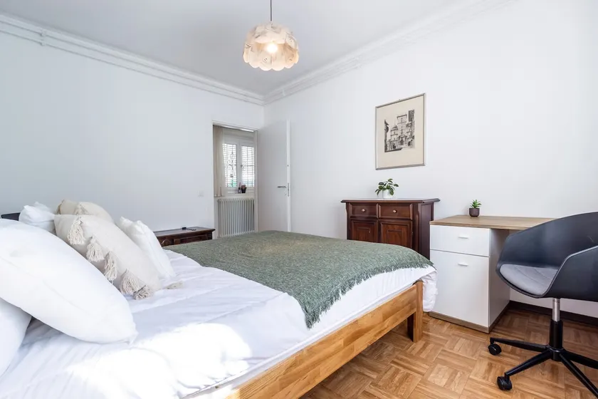 Tiny Home Lugano South - Parking & Comfort - Image 1