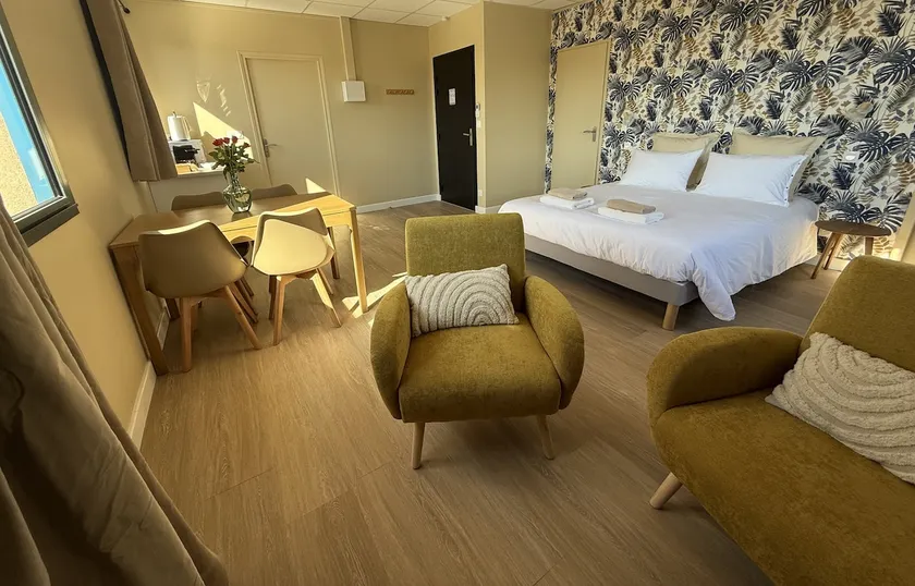 Suite du Spa 2 - Free Private Parking in Reims - Image 1