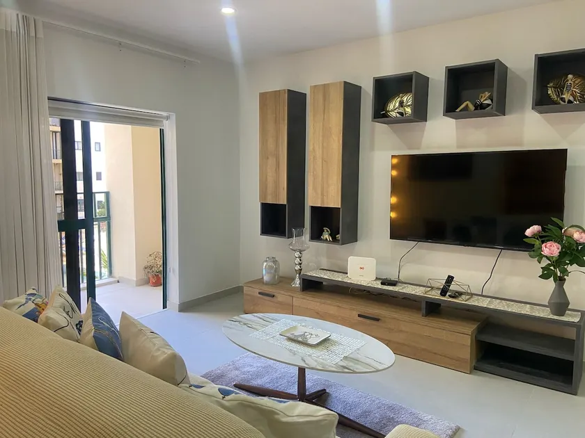New 3 Bed Apt Communial Pool - Image 1