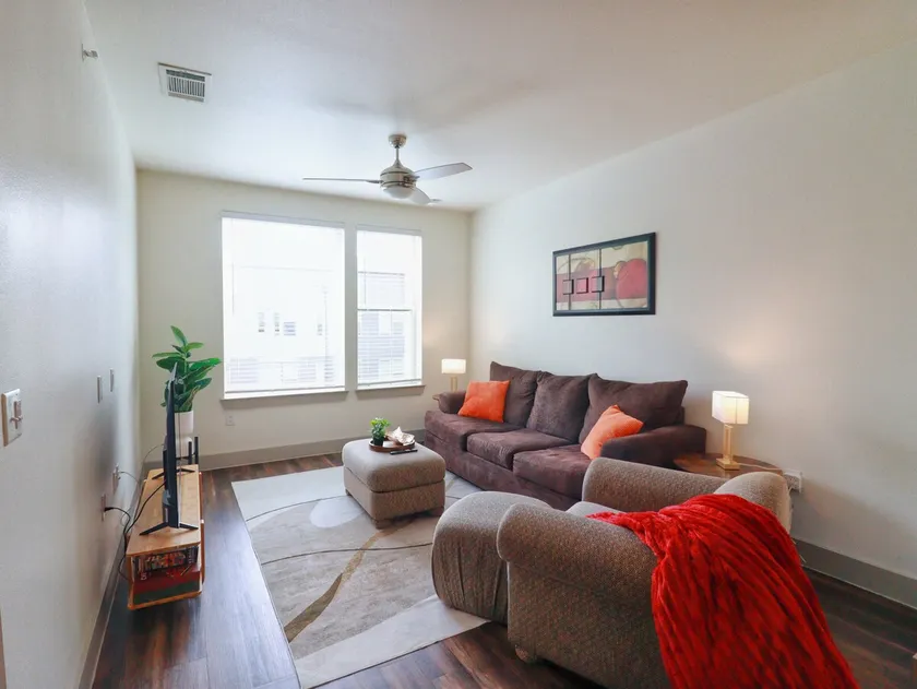 Luxury Addison Retreat Pool 30Min to AT&T Stadium - Image 1