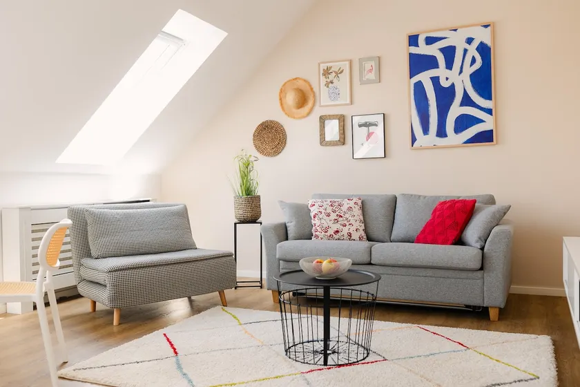 Spacious Apartment with Bathtub in center of Modra - Image 1