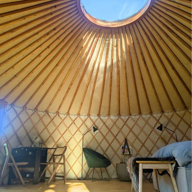 Yurt with wood-burning stove, sauna and starry sky - Image 1