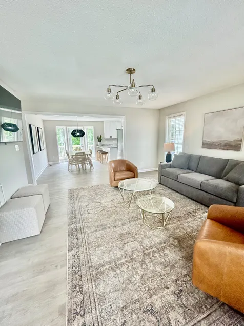 Haven for 12-New mattresses,4tvs,firepit &foosball - Image 1
