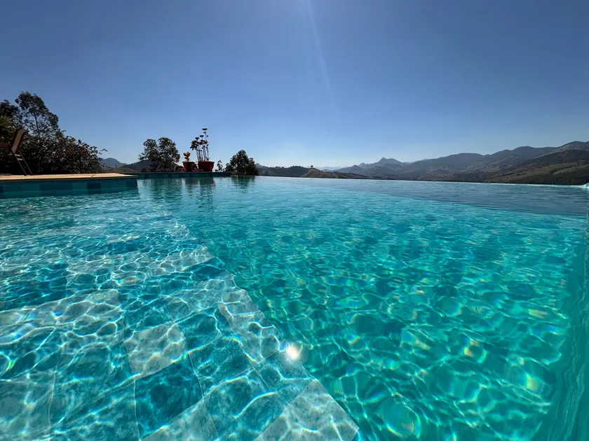 House with infinity pool and view | Mantiqueira - Image 1