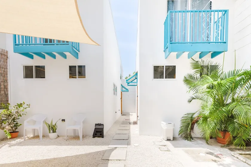 2 min to Jaco's main street and 2 min from the beach | 200MB - Image 1