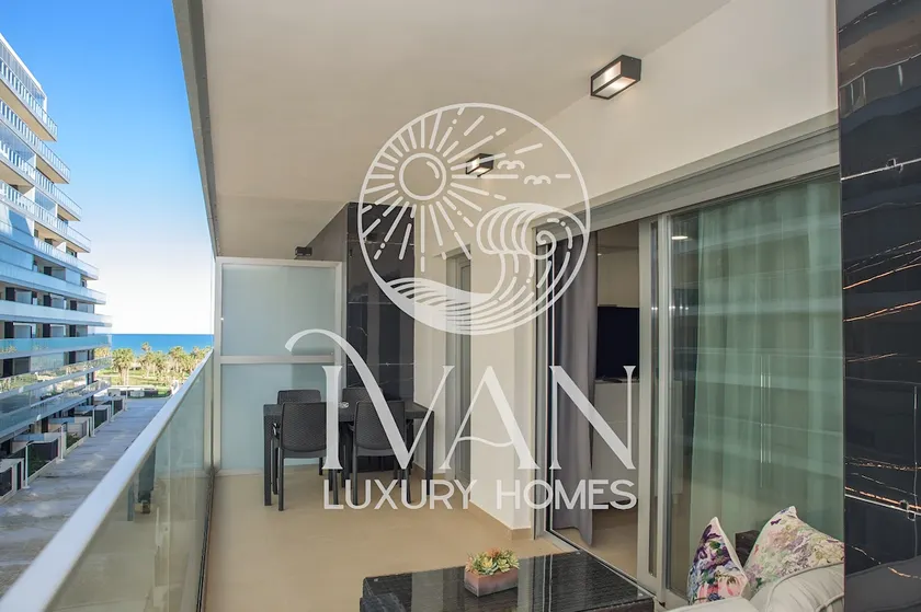 Casa Aurora Ivan Luxury Homes 3rd Floor North 1st Line - Image 1