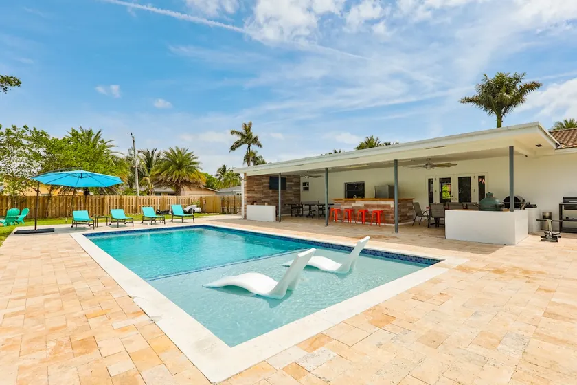 A star is born villa - Image 1
