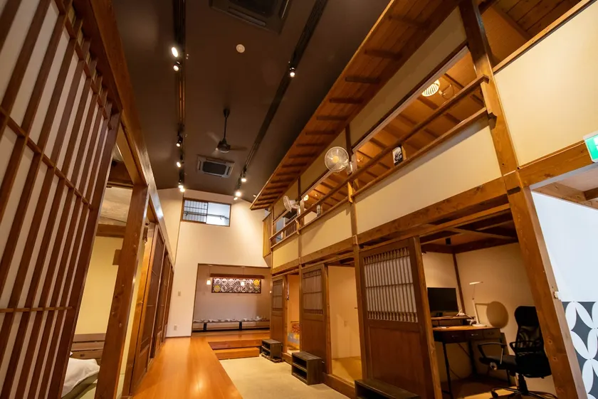 Japanese restaurant renovated in 2025 / Gekkoji Station, Mt. Fuji Station / Projector / Kids room / 3 cars / Honmachi-dori / Chureito - Image 1