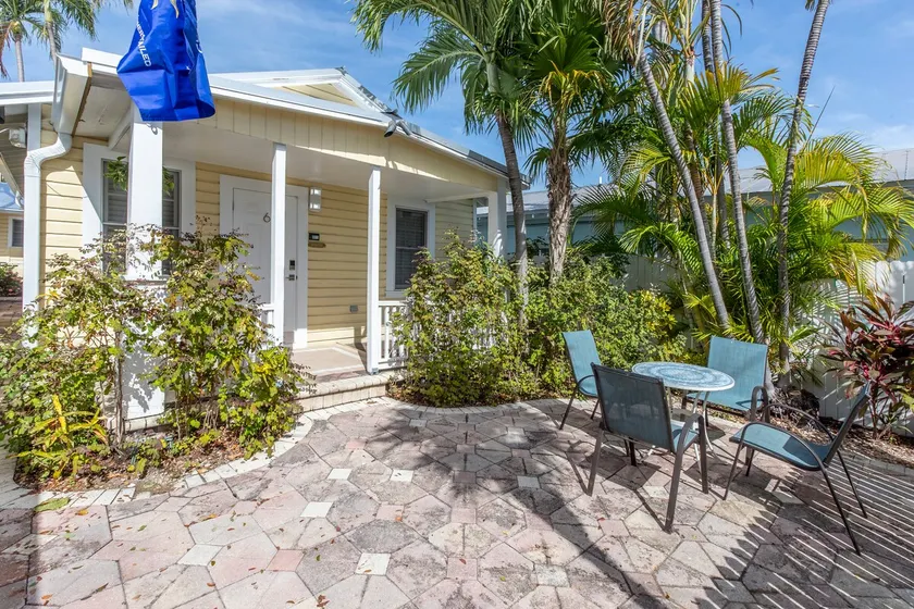 NEW! - The Jolly Rooster Cottage - Walk to Duval - Image 1